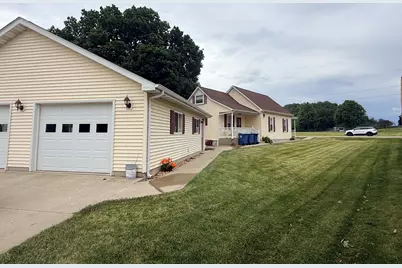 12 W Park Avenue, Cherry, IL 61317 - Photo 9