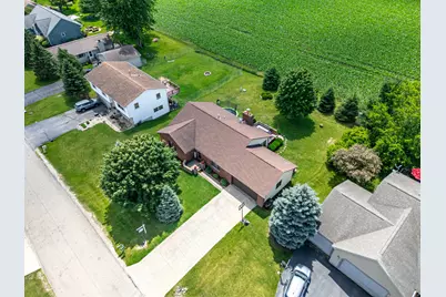10205 Sharon Lane, Hebron, IL 60034 - Photo 3