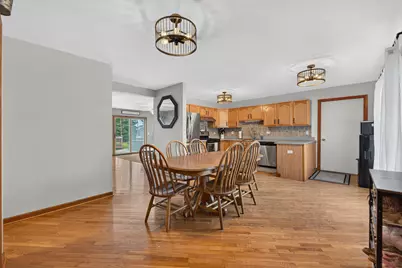 10205 Sharon Lane, Hebron, IL 60034 - Photo 5