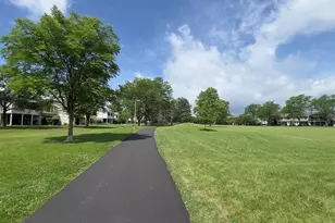 485 Harrison Ct, Vernon Hills, IL 60061 - Photo 13