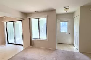 485 Harrison Ct, Vernon Hills, IL 60061 - Photo 5