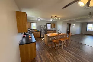 929 E US Hwy 24, Gilman, IL 60938 - Photo 17