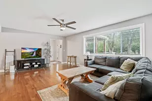 3433 Flossmoor Rd, Homewood, IL 60430 - Photo 3
