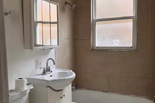 8529 S May St, Chicago, IL 60620 - Photo 9