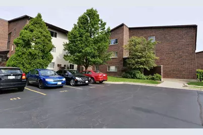 650 Perrie Drive #301, Elk Grove Village, IL 60007 - Photo 1