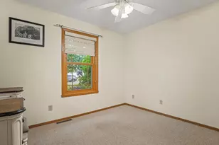 855 Bayfield Dr, Rockton, IL 61072 - Photo 9