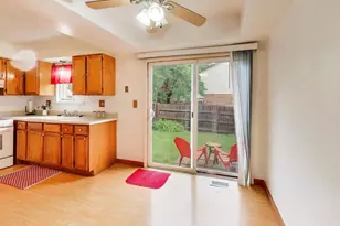 2093 Euclid Ct, Richton Park, IL 60471 - Photo 5