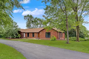 15 Turning Shore Dr, South Barrington, IL 60010 - Photo 1