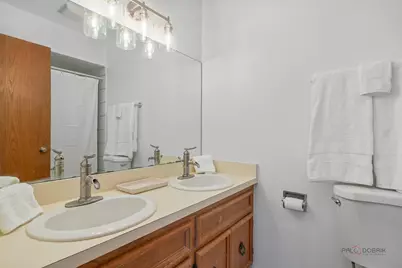 1111 S Waukegan Road #4, Lake Forest, IL 60045 - Photo 27