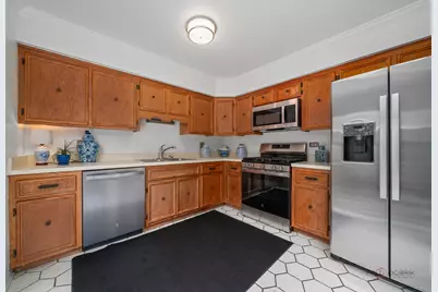 1111 S Waukegan Road #4, Lake Forest, IL 60045 - Photo 13