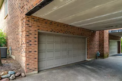 1111 S Waukegan Road #4, Lake Forest, IL 60045 - Photo 31