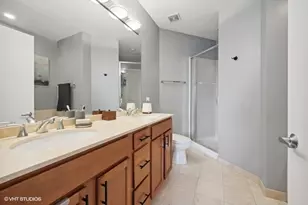 859 W Erie St, Chicago, IL 60642 - Photo 13