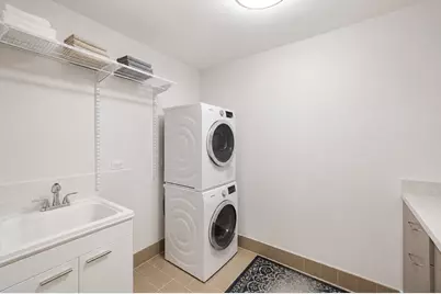 680 N Lake Shore Drive #519, Chicago, IL 60611 - Photo 23