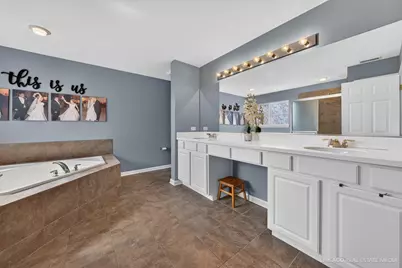 433 Kay Street, Crystal Lake, IL 60014 - Photo 23