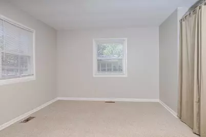 309 W Torrance Avenue, Pontiac, IL 61764 - Photo 9