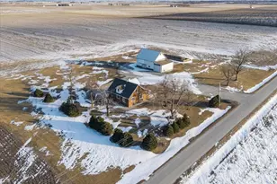 10788 N 1000 E Rd, Chenoa, IL 61726 - Photo 3