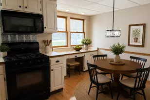 708 E Glover St, Ottawa, IL 61350 - Photo 9