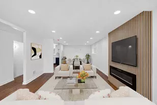 8218 S Yates Blvd, Chicago, IL 60617 - Photo 5