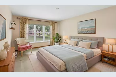 [Address not provided], Buffalo Grove, IL 60089 - Photo 19