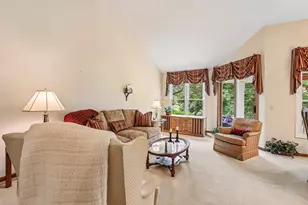 [Address not provided], Buffalo Grove, IL 60089 - Photo 3