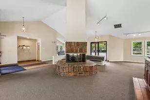[Address not provided], Buffalo Grove, IL 60089 - Photo 37