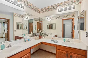 [Address not provided], Buffalo Grove, IL 60089 - Photo 27