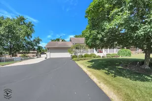 18808 Rose Ln, Mokena, IL 60448 - Photo 3