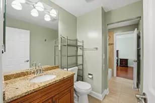 304 University Ln, Elk Grove Village, IL 60007 - Photo 29