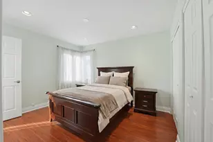 304 University Ln, Elk Grove Village, IL 60007 - Photo 27