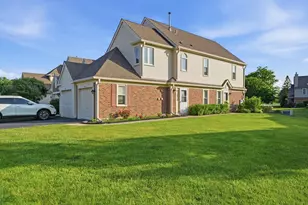 304 University Ln, Elk Grove Village, IL 60007 - Photo 1