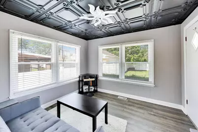 5116 N Nordica Avenue, Chicago, IL 60656 - Photo 7