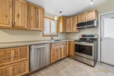 264 Joseph Street, Woodstock, IL 60098 - Photo 5