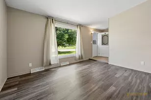 264 Joseph St, Woodstock, IL 60098 - Photo 3