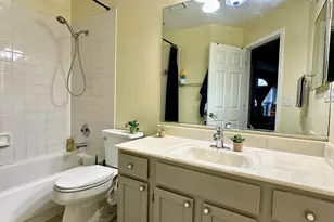 1346 Brunswick Ct, Elgin, IL 60120 - Photo 13