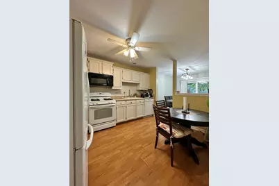 1346 Brunswick Court, Elgin, IL 60120 - Photo 7