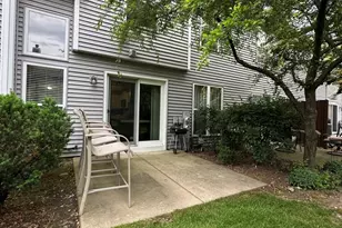 1346 Brunswick Ct, Elgin, IL 60120 - Photo 23