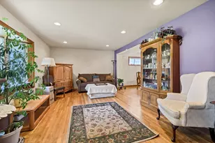 612 Fairview Ln, Schaumburg, IL 60193 - Photo 5