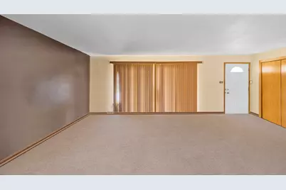 150 Terrace Drive, Chicago Heights, IL 60411 - Photo 5