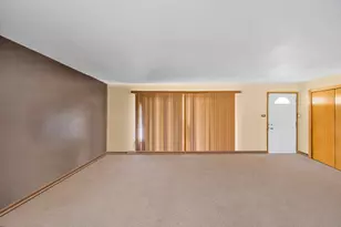 150 Terrace Dr, Chicago Heights, IL 60411 - Photo 5