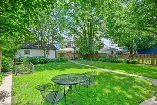 160 N Elmwood Ave, Oak Park, IL 60302 - Photo 33