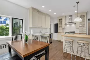160 N Elmwood Ave, Oak Park, IL 60302 - Photo 17