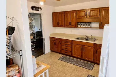 105 S Miller Street, Clifton, IL 61727 - Photo 7