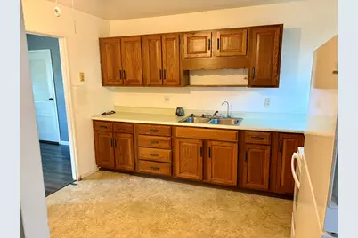 105 S Miller Street, Clifton, IL 61727 - Photo 7