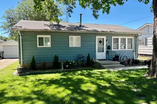 105 S Miller St, Clifton, IL 61727 - Photo 1