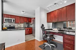 3900 N Lake Shore Dr, Chicago, IL 60613 - Photo 7