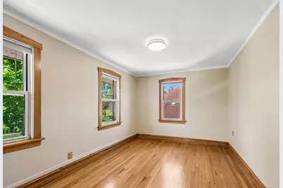 192 Waubansee Road, Riverside, IL 60546 - Photo 13