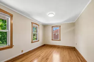 192 Waubansee Rd, Riverside, IL 60546 - Photo 13