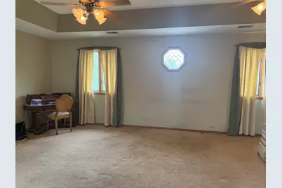 10439 S Albany Avenue, Chicago, IL 60655 - Photo 11