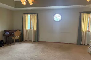 10439 S Albany Ave, Chicago, IL 60655 - Photo 11