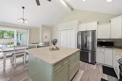 1125 Meghan Avenue, Algonquin, IL 60102 - Photo 9
